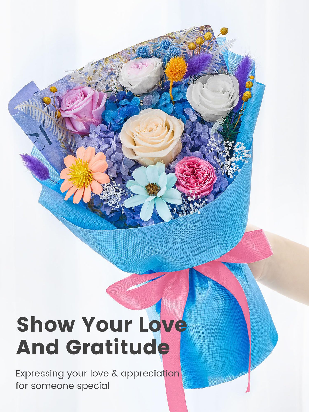 Polylove handmade bouquet arrives in a luxe gift box for a premium unboxing moment