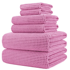 POLYTE bath towel 30x60 oversize for quick drying and plush comfort.