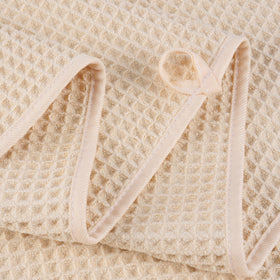 POLYTE microfiber close-up emphasizes ultra-absorbent, fast-drying performance.