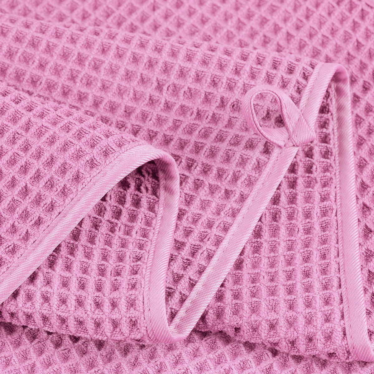 POLYTE satin-edge rounded-corner detail adds refined finish and durability.