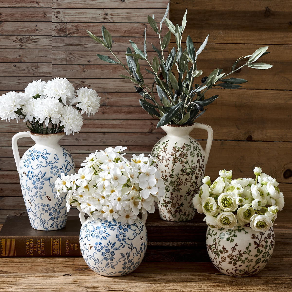 PORCER desk decor vase for office spaces and creative workstations.