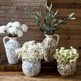 PORCER desk decor vase for office spaces and creative workstations.