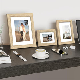 Povrgive spring-back system enables quick, no-damage photo swaps