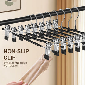 POZEAN adjustable 360-rotating clips for versatile garment fit.