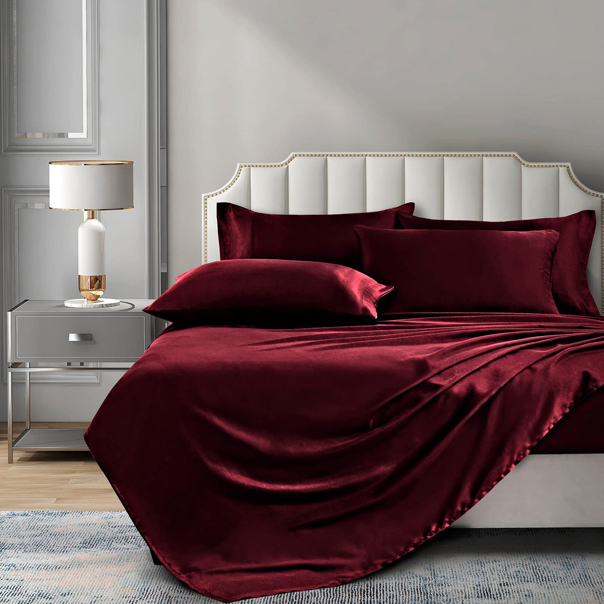 P Pothuiny deep-pocket fitted sheet secures a 14–16 inch mattress