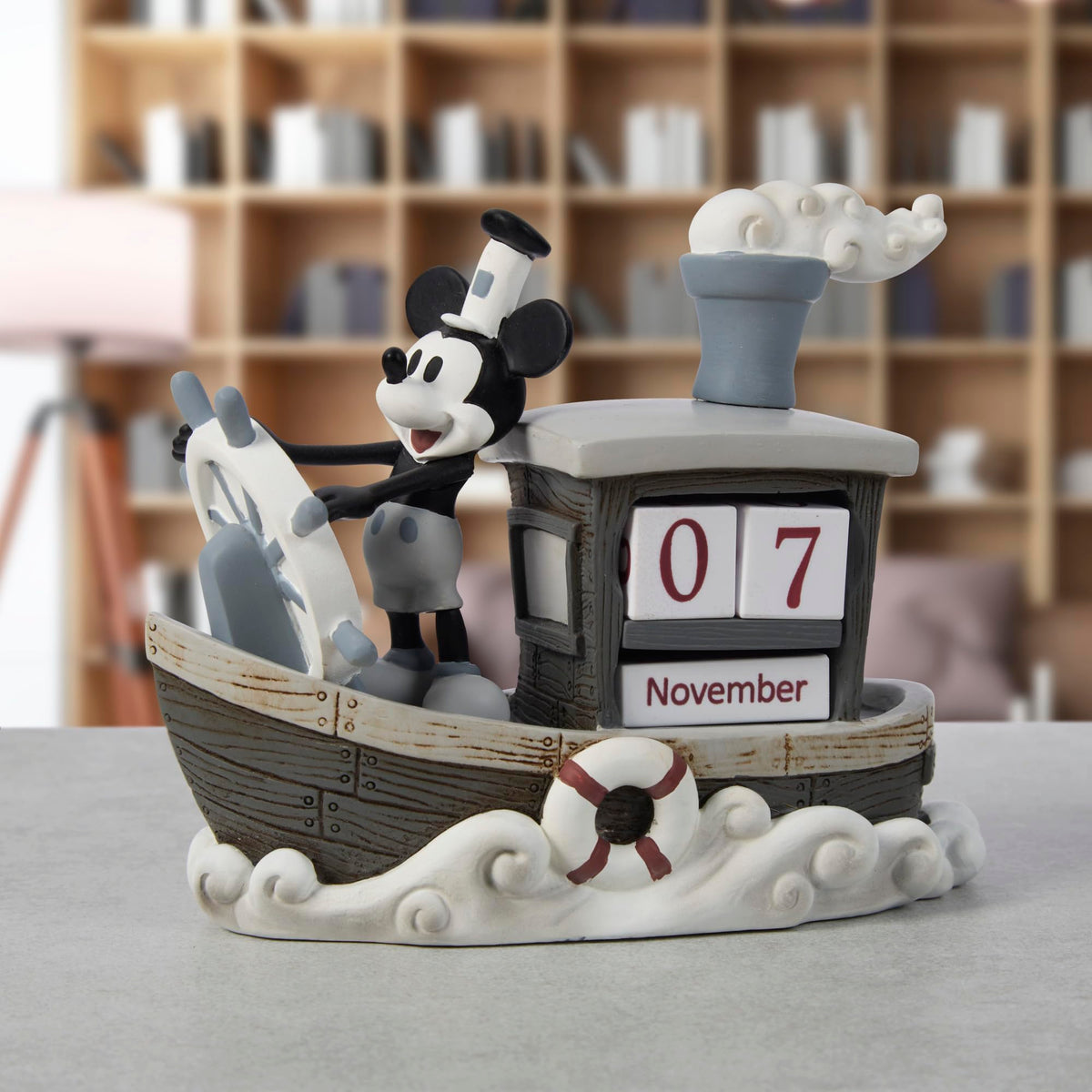 Precious Moments cold-cast resin Mickey calendar display with durable, timeless appeal.