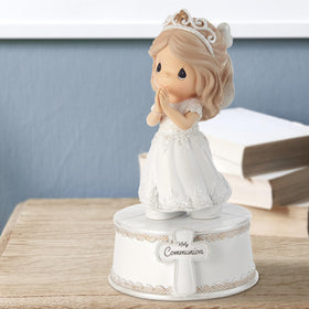 Precious Moments gift idea for daughters, nieces, or goddaughters.
