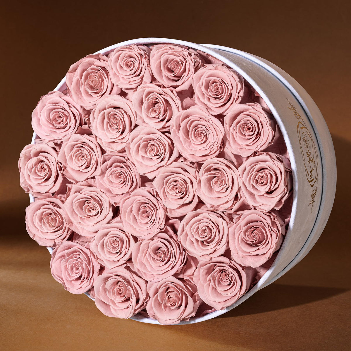 Prifroti red roses offer timeless romance and celebrations.