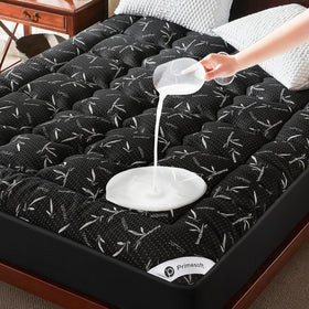 Primesoft waterproof topper for queen size keeps the mattress dry and comfortable.