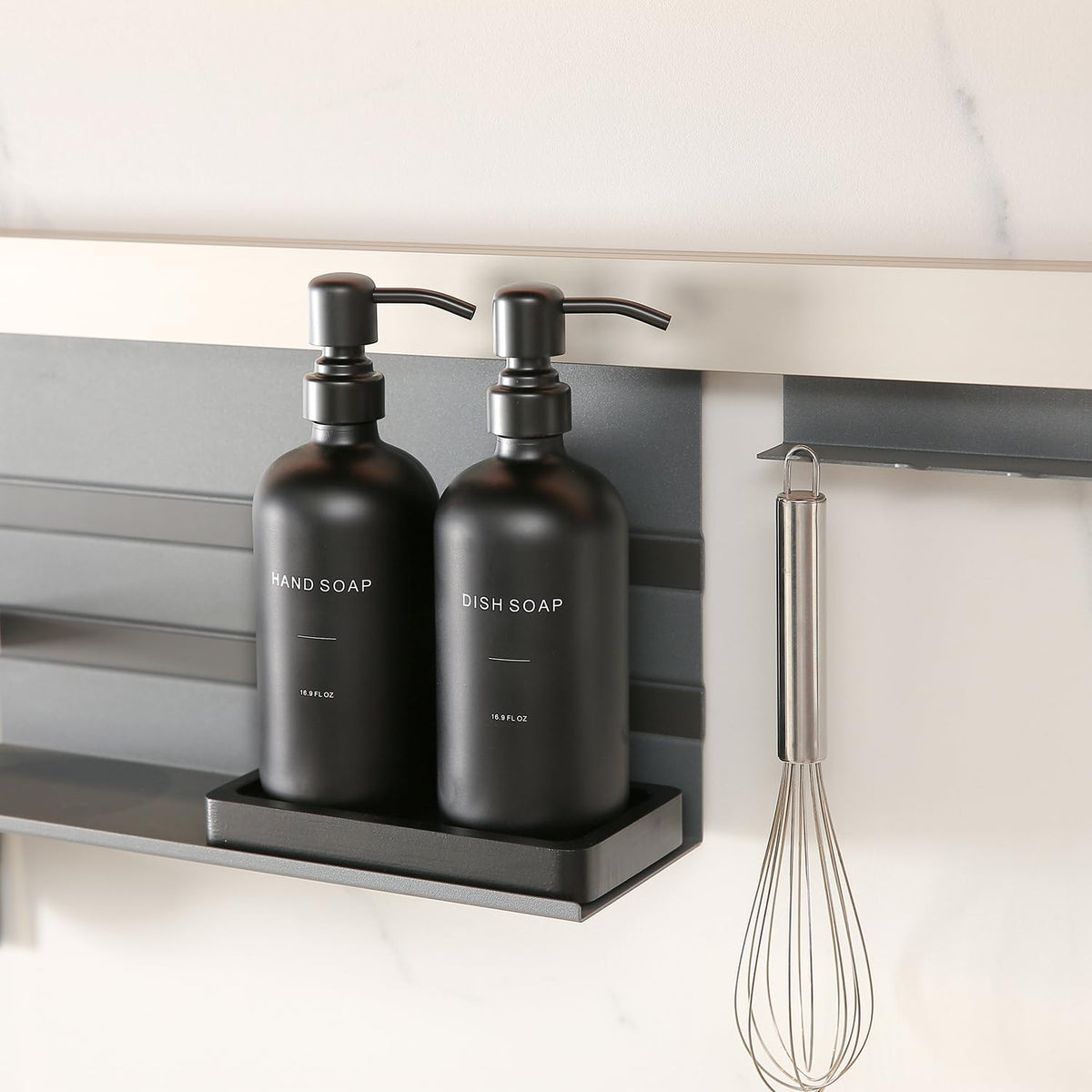 Prus Waso handmade tray with anti-slip pads keeps the set stable and stylish