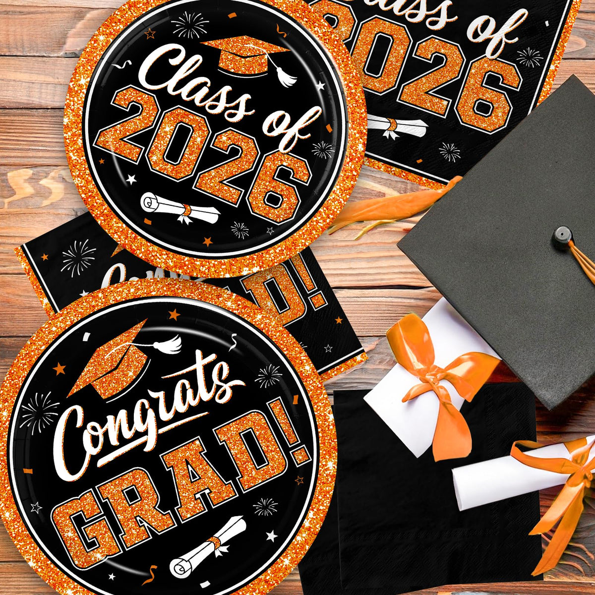 Pugipien disposable tableware simplifies cleanup after the graduation party.