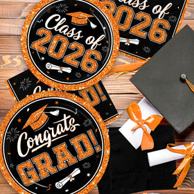 Pugipien disposable tableware simplifies cleanup after the graduation party.