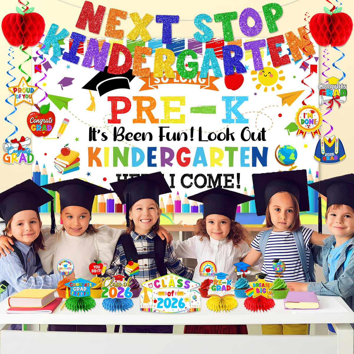 Pugipien 2026 backdrop creates a vibrant photo station for graduates.