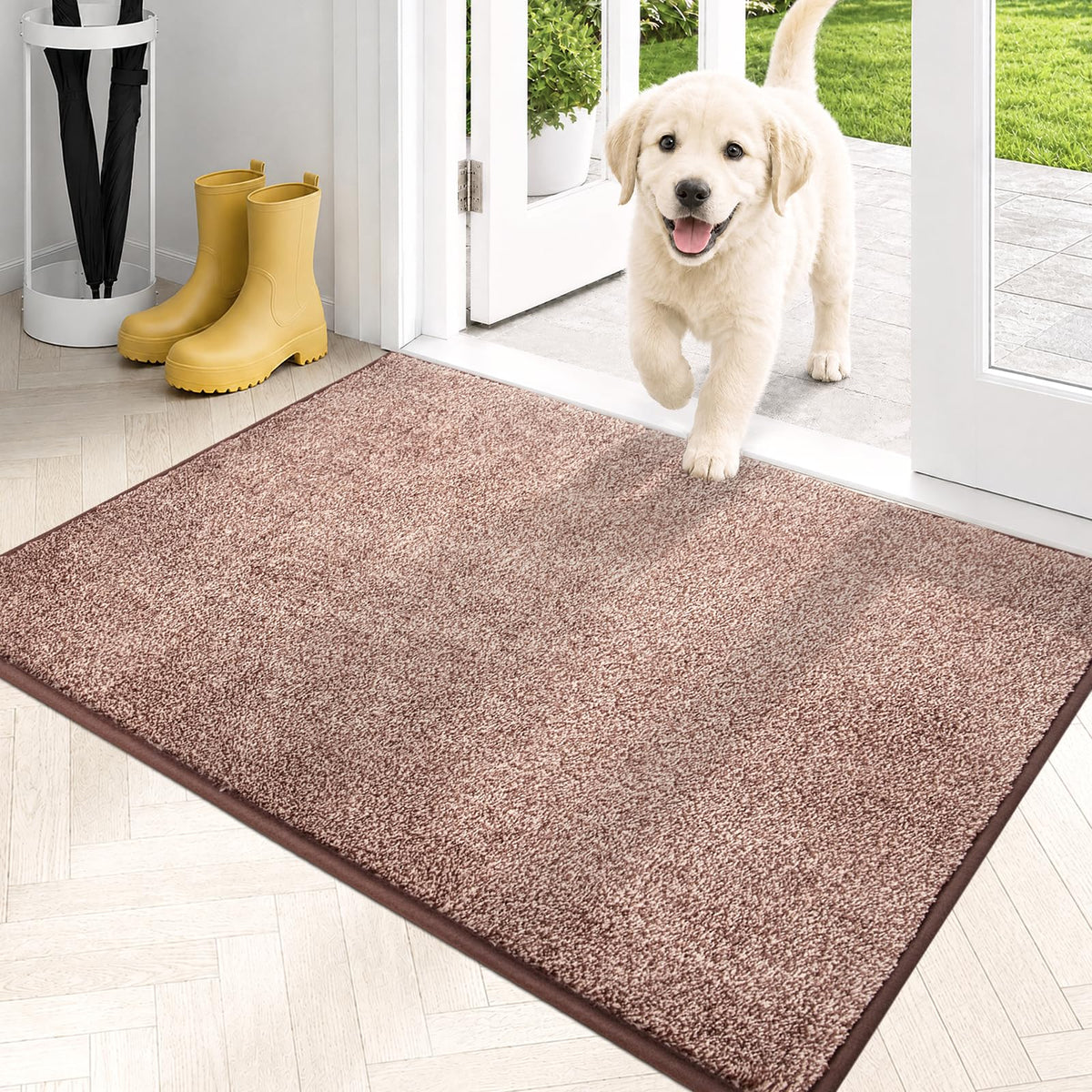 PURRUGS dirt-trapping door mat captures mud and moisture at the entry