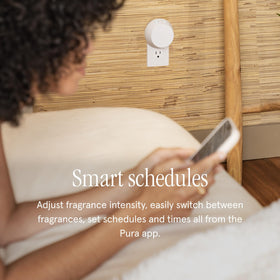 Pura Homesick Beach Cottage refill promotes a fresh bedroom ambiance with clean notes.