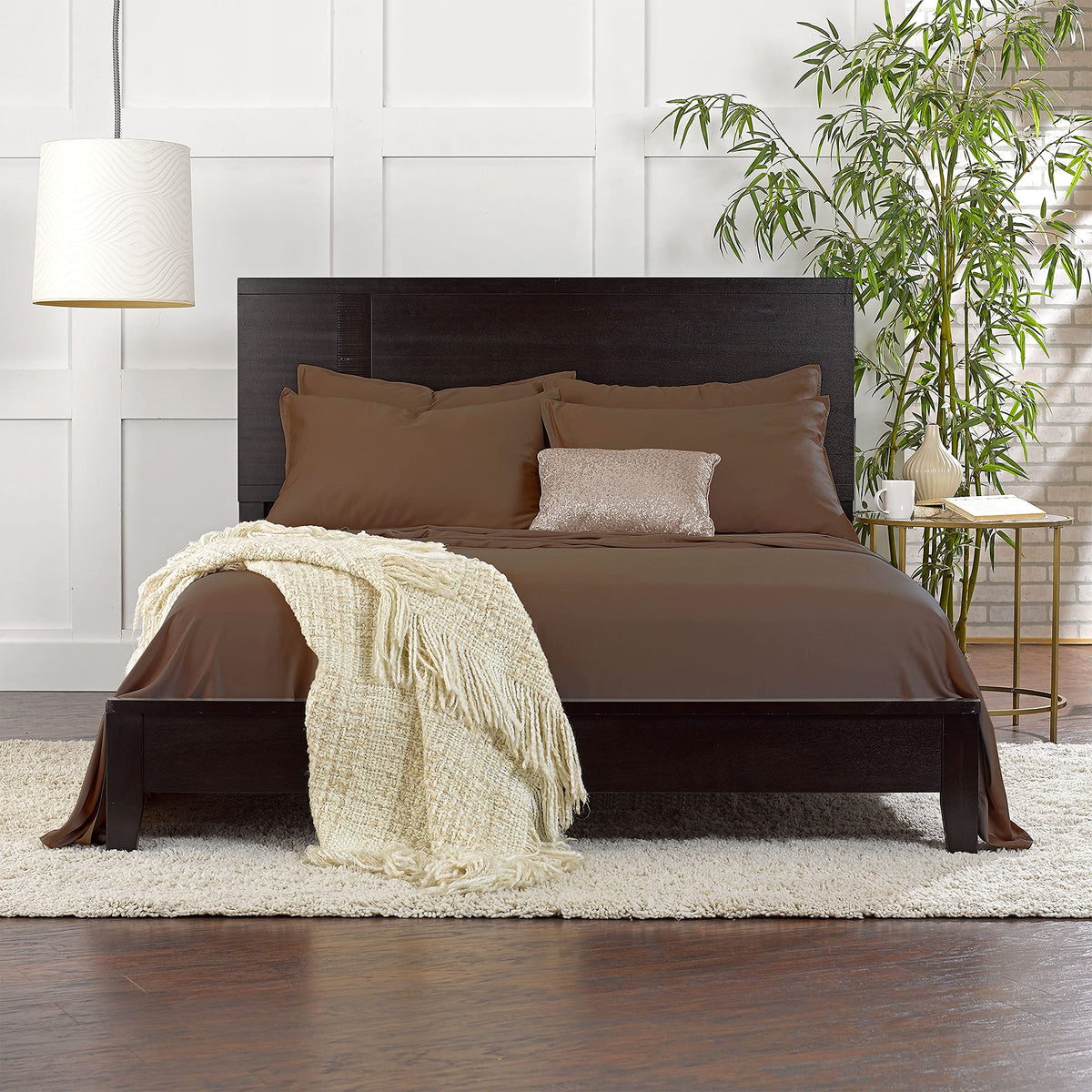 Pure Bamboo King Sheets moisture-wicking fabric helps stay comfortable during warm nights.