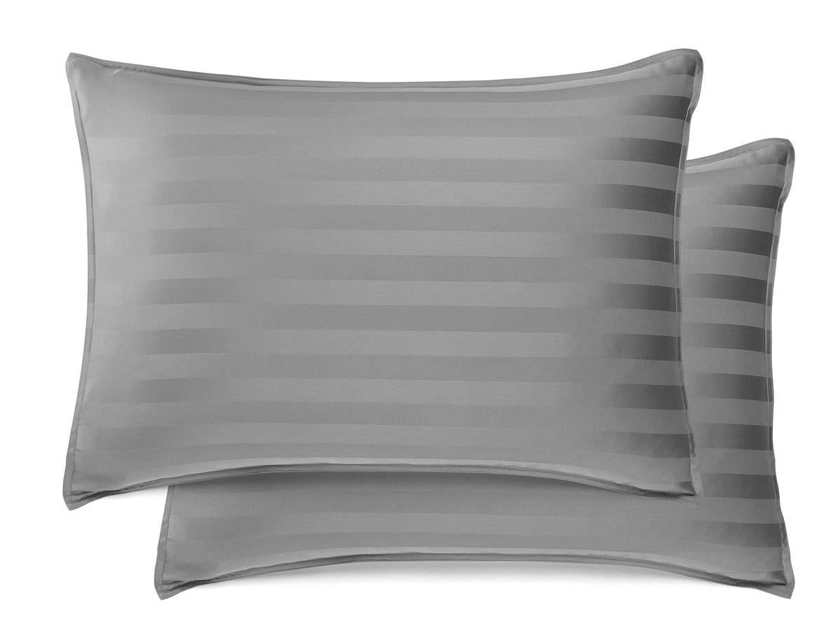Pure Bamboo Queen Sheets cooling fabric close-up highlighting thermo-regulating feel.