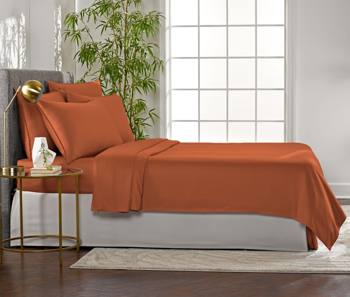 Pure Bamboo queen sheets folded set reveals the 4-piece design.