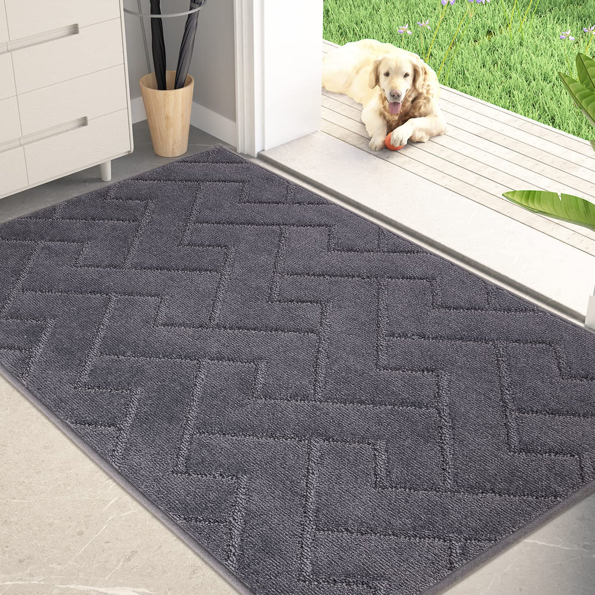 PURRUGS dirt-trapping door mat keeps shoes clean and indoors dry
