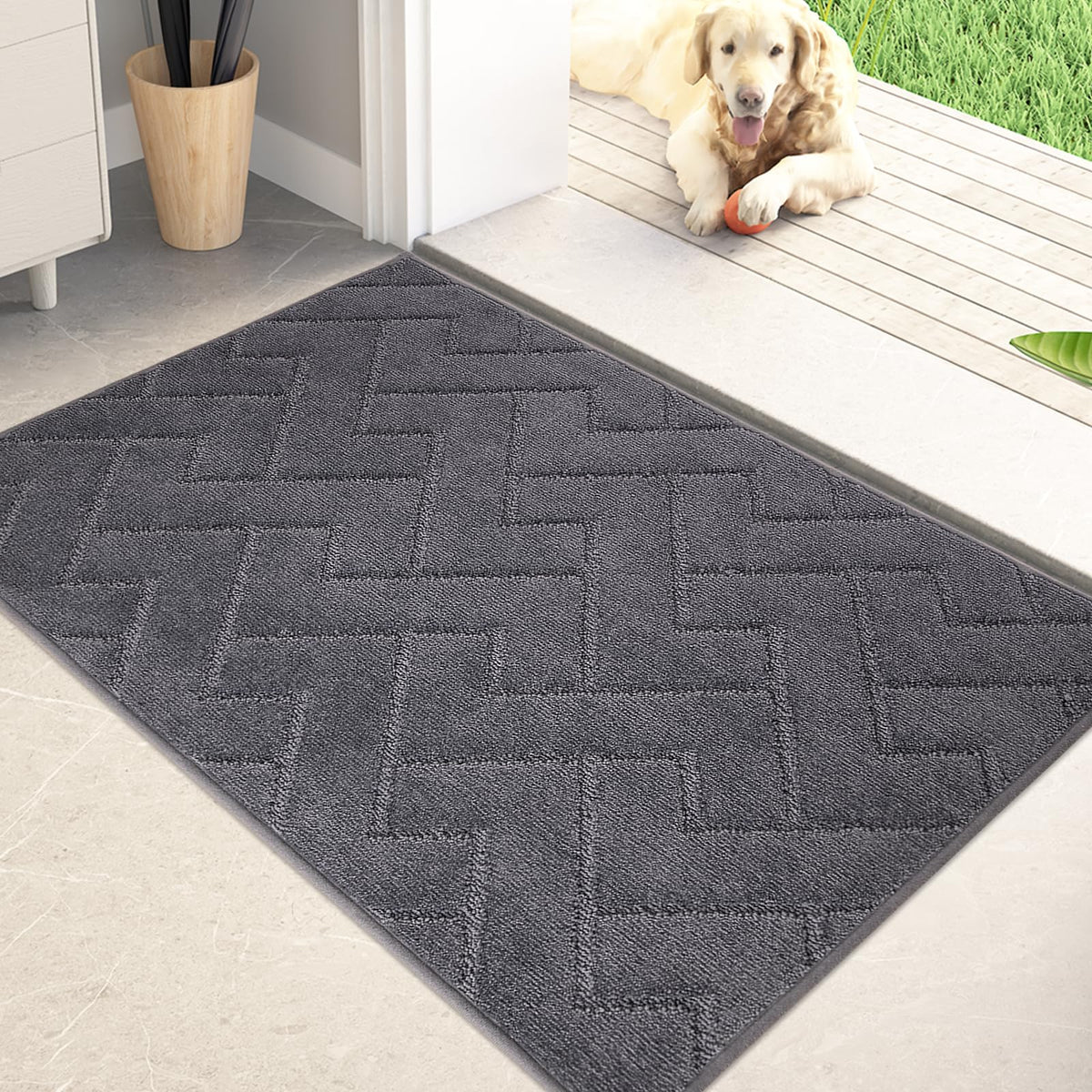 PURRUGS dirt-trapping door mat absorbs moisture to keep entryways clean.