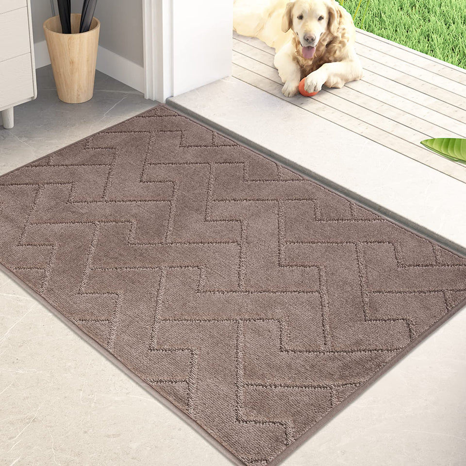 PURRUGS dirt trapping door mat front view captures mud at the entry