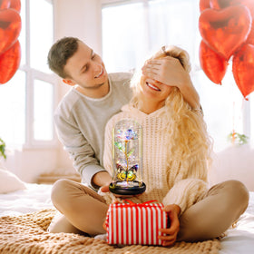 Pusuny Rose night light enhances ambiance in any room