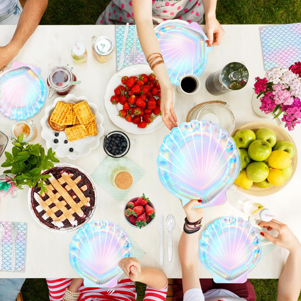 QIYANPAX Mermaid knives combining safety and flair for kids' celebrations.
