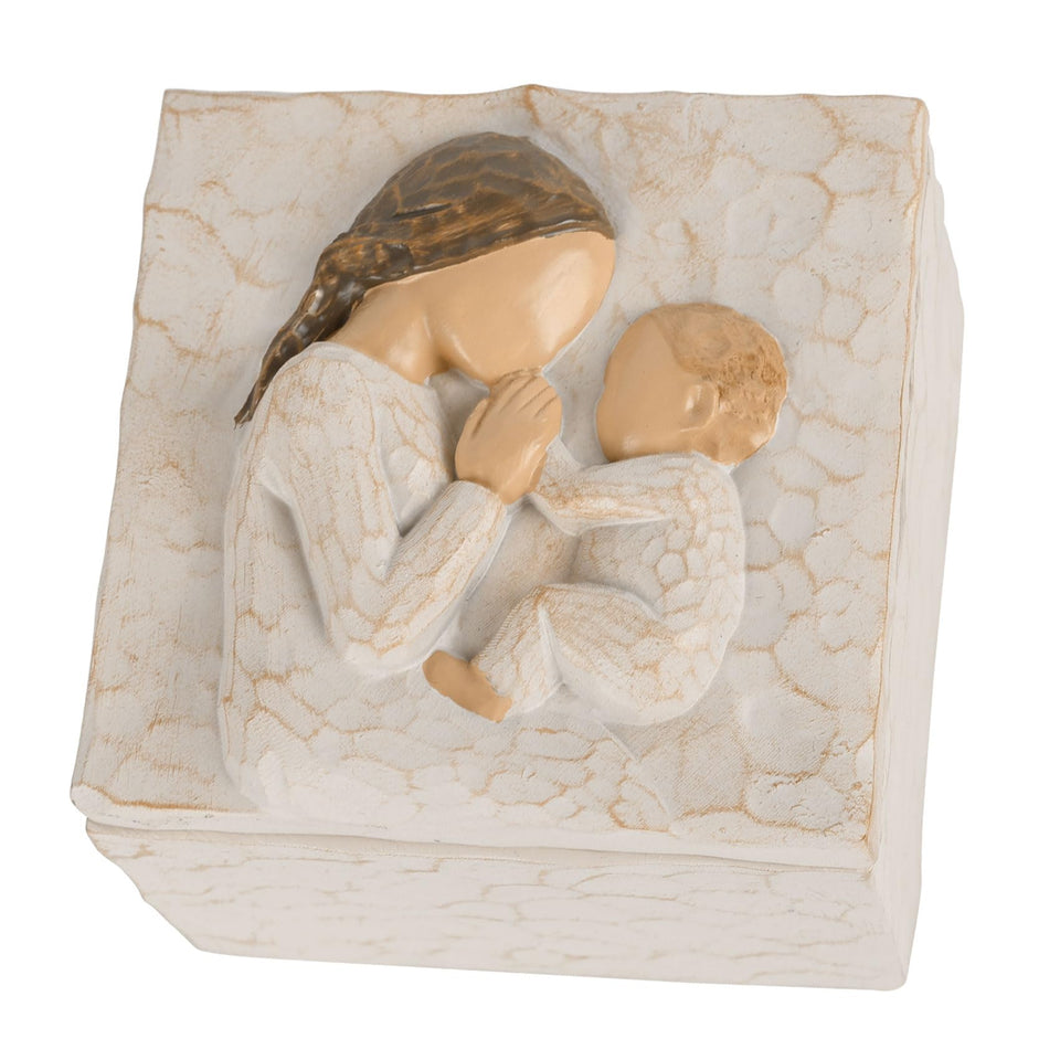 QIANLING new-mother-keepsake-box opened to reveal a loving quote, perfect for keepsakes.