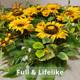 Qiexuxing gift-ready wreath offers thoughtful seasonal gifting ideas.