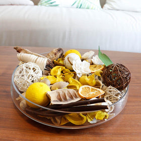 Qingbei Rina potpourri bowl filler decor enhances shelves and tables.