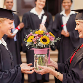 Qinyoung graduation centerpiece jars used for party decorations