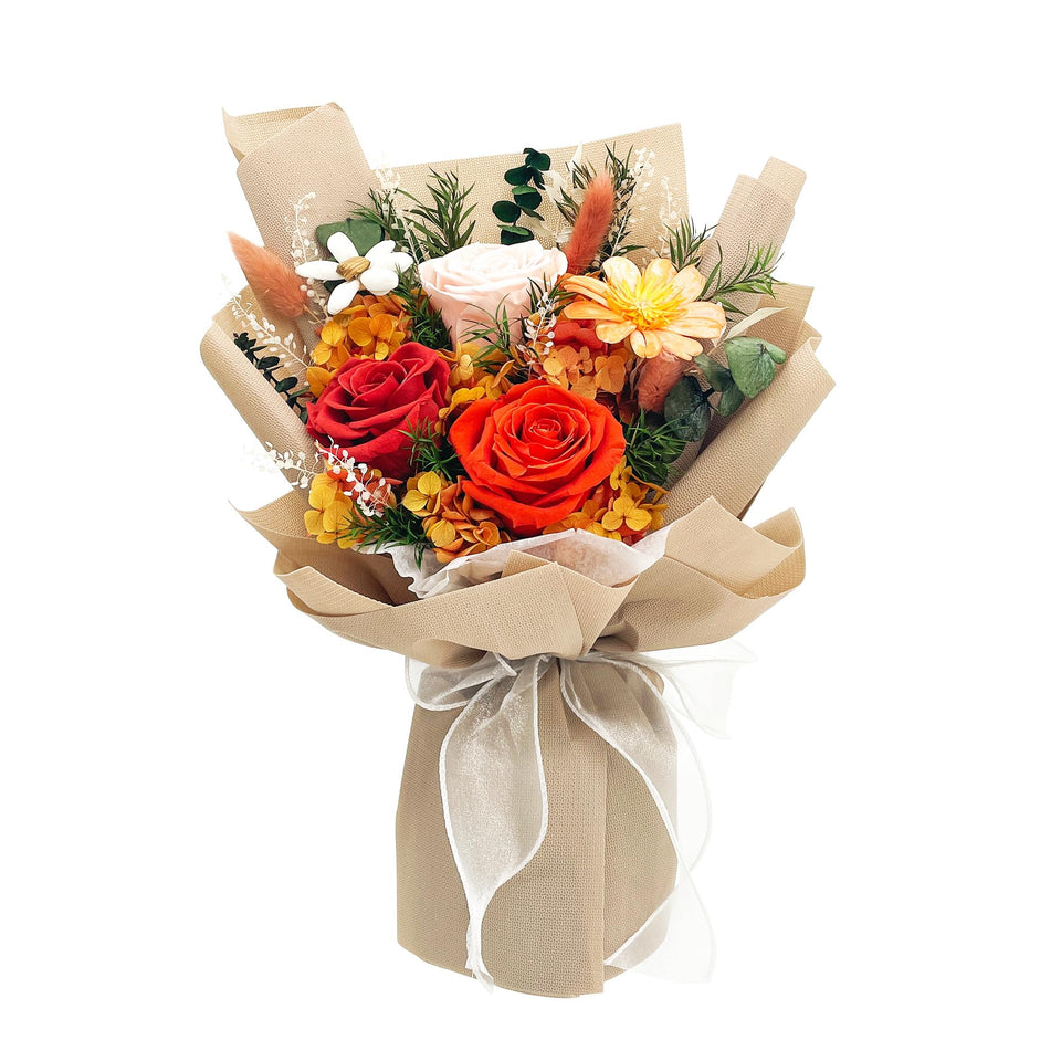 QOEAZY Flowers delivery bouquet—preserved blooms ready for gifting.