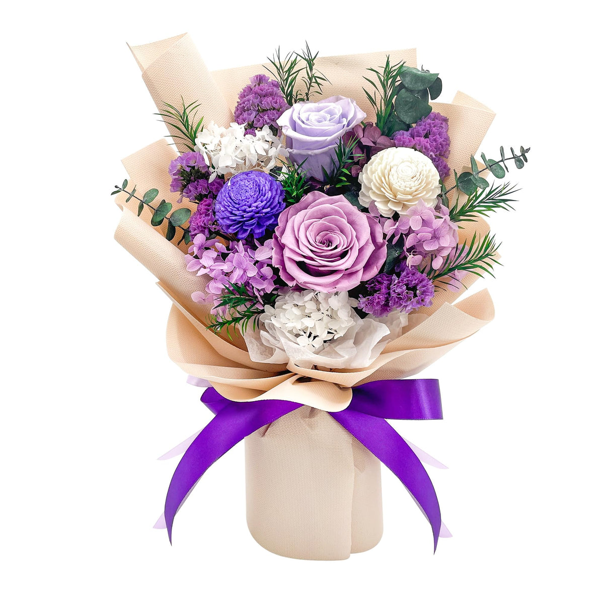 QOEAZY preserved flowers bouquet in a gift box showing lasting beauty