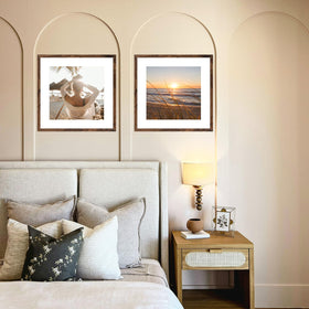 QOTIB wall-hanging frame includes nails for versatile vertical or horizontal display