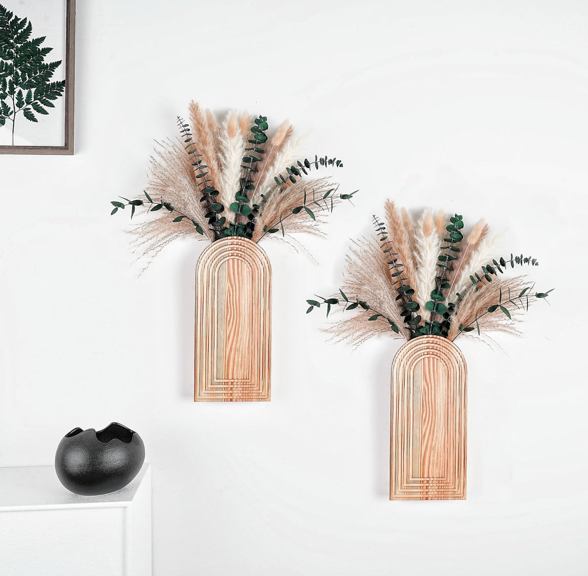 QQBABO wall-mounted vases suit living rooms and dining areas