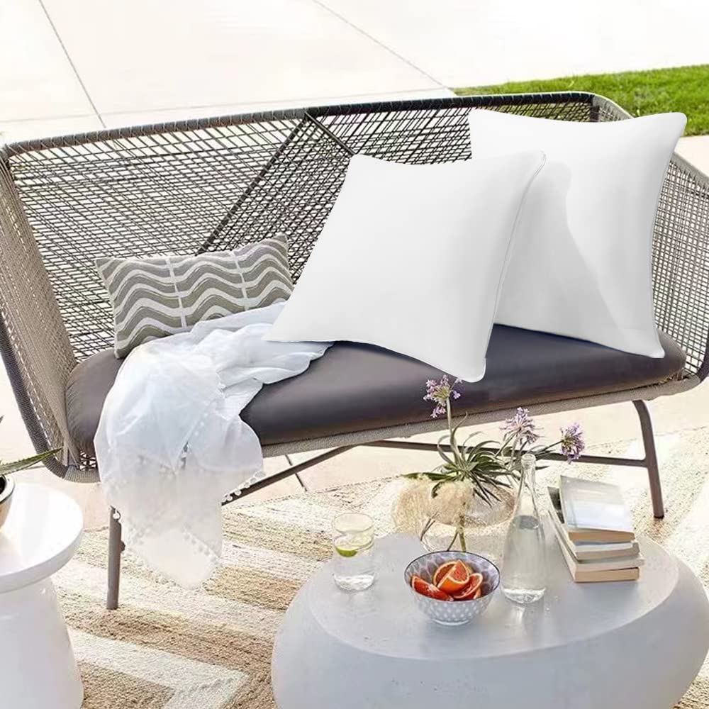 QSWRD edge piping adds tidy premium finish to cushions.