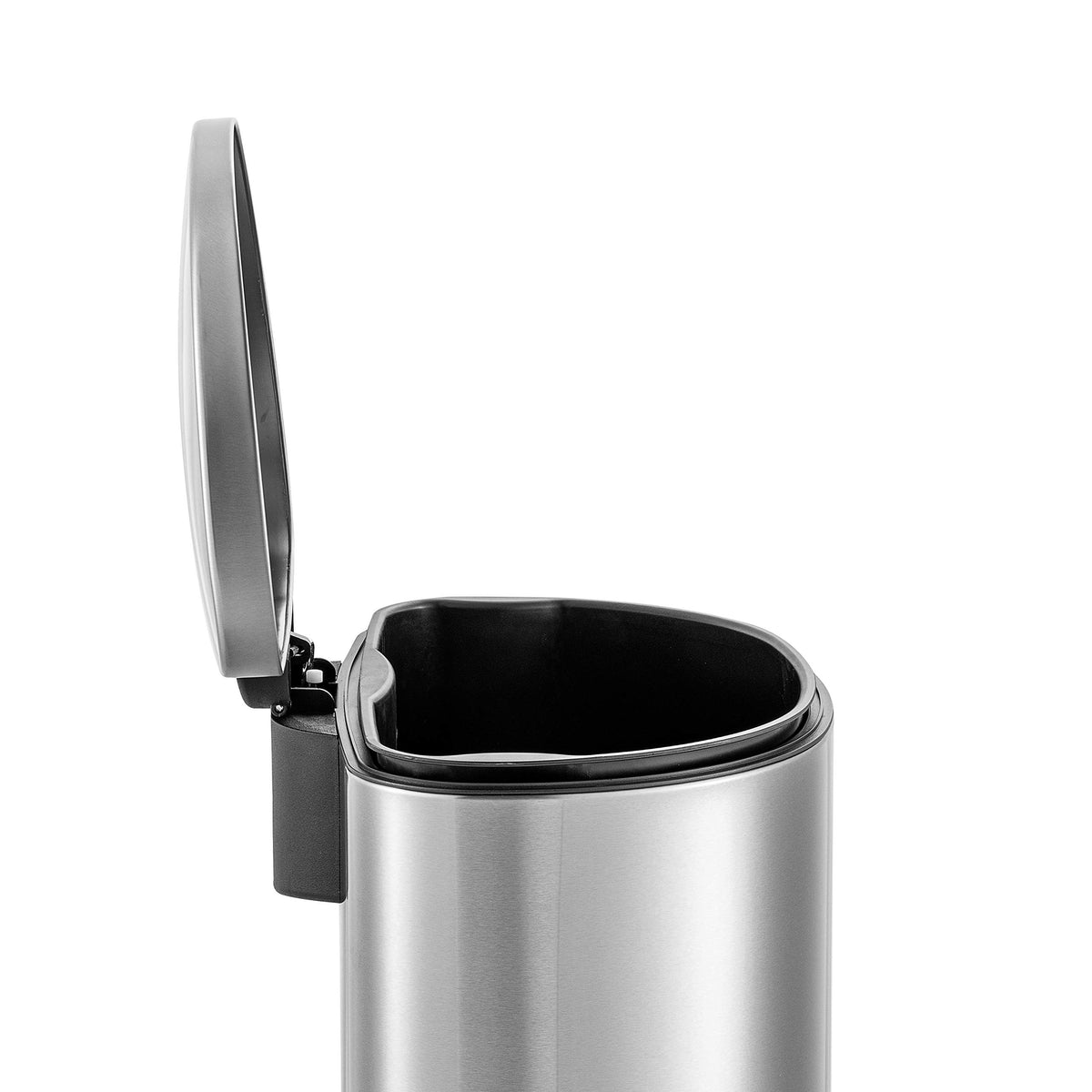 QUALIAZERO 50L D-shaped design fits tight corners in kitchens.