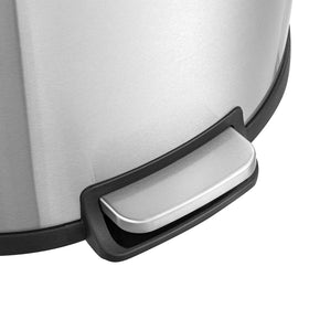 QUALIAZERO 50L trashcan in modern stainless steel for a tidy look.