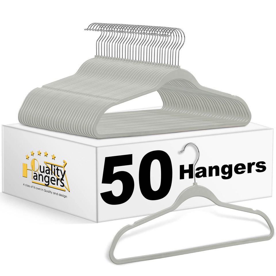 Quality Hangers 50-pack plastic hangers with 360° swivel hook for smooth clothes handling.