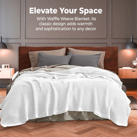 QUBA LINEN lifestyle ambience image with blanket, ideal for relaxing evenings.