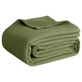 QUBA LINEN olive-green waffle blanket in queen size highlighting breathable warmth and style