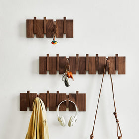 QUELLANCE installation kit with screws and anchors for easy setup.