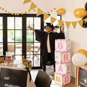 Qunclay pink gold grad decoration, lightweight and durable for easy setup.