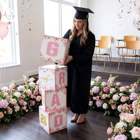 Qunclay pink gold floral graduation box adds festive decor and highlights party gifts.
