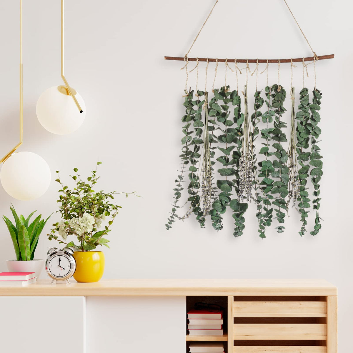 Qunwreath natural jute thread detailing complements boho interiors.