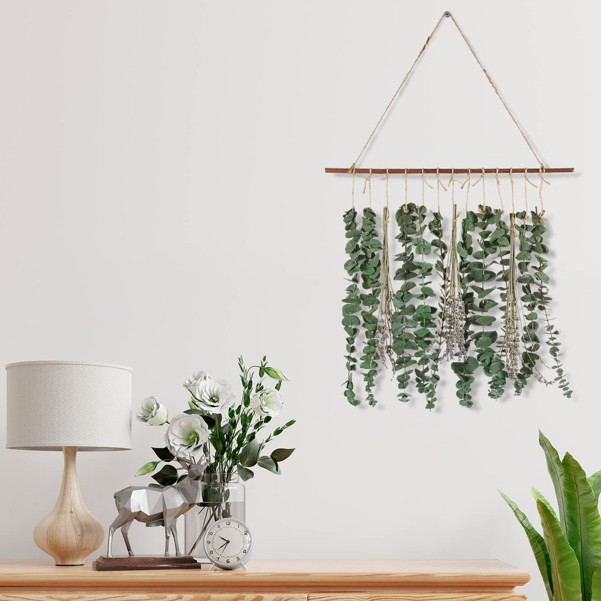 Qunwreath wall decor sized 16.8 inches by 0.78 inches for versatile placement.