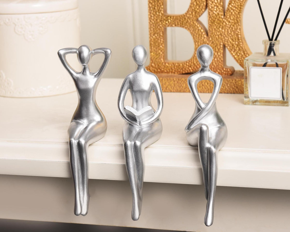 Quoowiit Thinker Statue set brings elegant silver accents to office spaces.