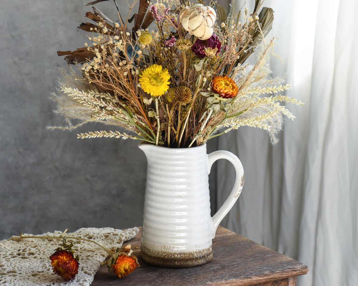 Quoowiit white distressed pitcher vase with vintage charm for bouquets.