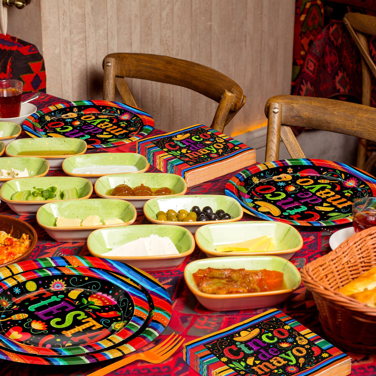 QZYL Packaged Cinco De Mayo party set ready for table setup and cleanup