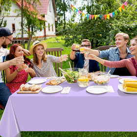 Ragnhild 16-pack bulk tablecloths suitable for large gatherings